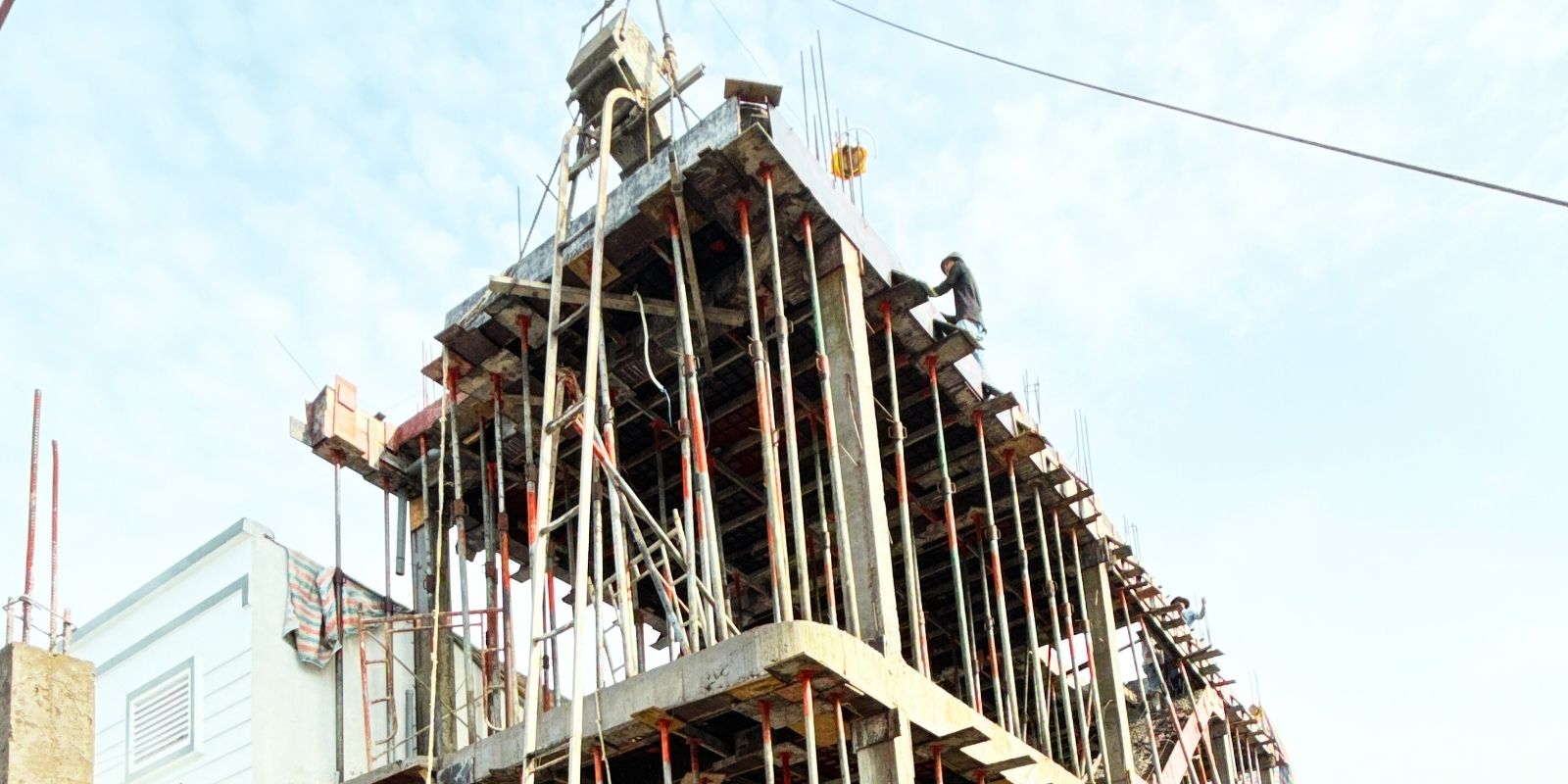 THI CÔNG KIẾN NGÔ